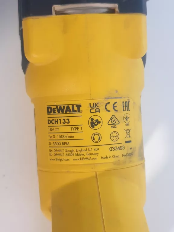 MŁOTOWIERTARKA DEWALT DCH133