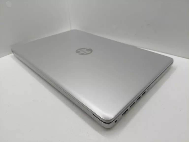 LAPTOP HP 15-DA0001NW INTEL CORE I3-7020U/4GBRAM/500GB HDD