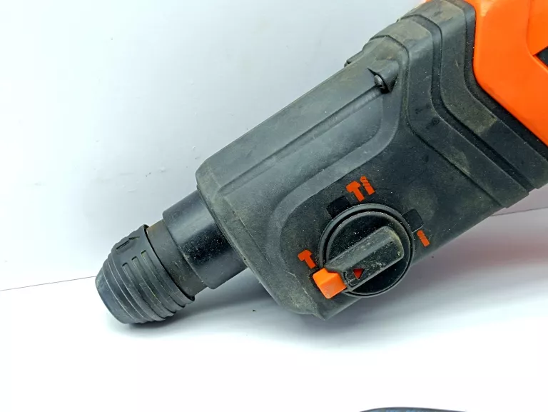 MŁOTOWIERTARKA BLACK&DECKER KD975 710W 1,8J #JAK NOWA