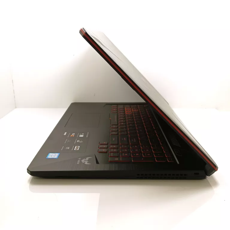 LAPTOP ASUS TUF GAMING FX705 16 GB RAM GTX 1060 I7 8GEN