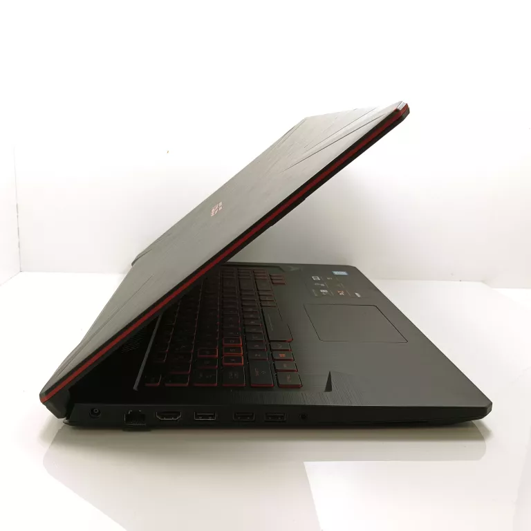 LAPTOP ASUS TUF GAMING FX705 16 GB RAM GTX 1060 I7 8GEN