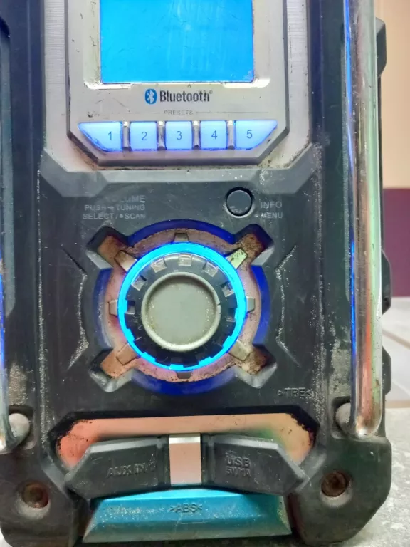 RADIO BUDOWLANE MAKITA DMR106 + BATERIA 3.0AH