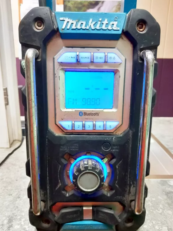 RADIO BUDOWLANE MAKITA DMR106 + BATERIA 3.0AH