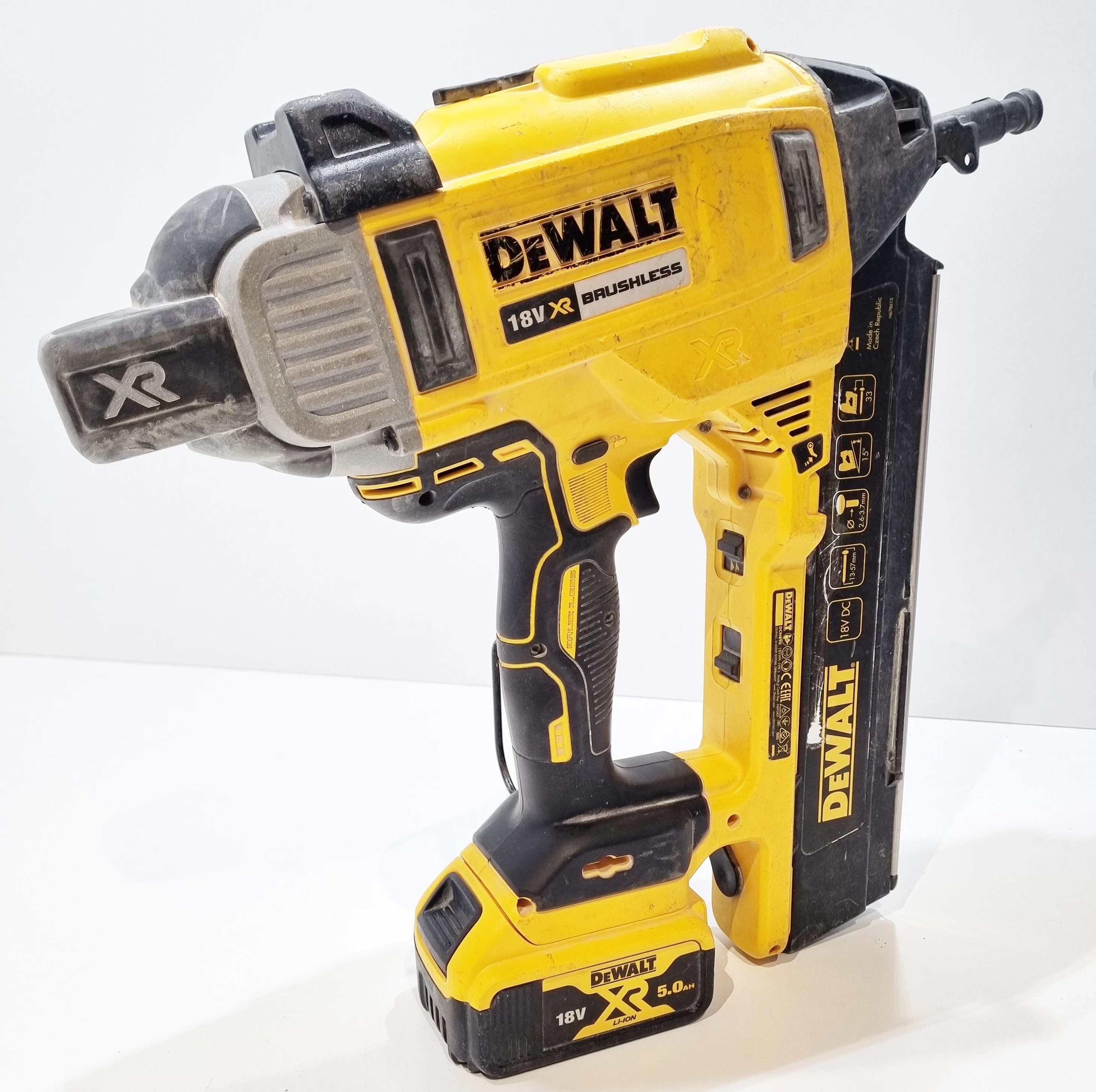 gwozdziarka-osadzak-do-betonu-dewalt-dcn890-zasilanie-209202-1769478