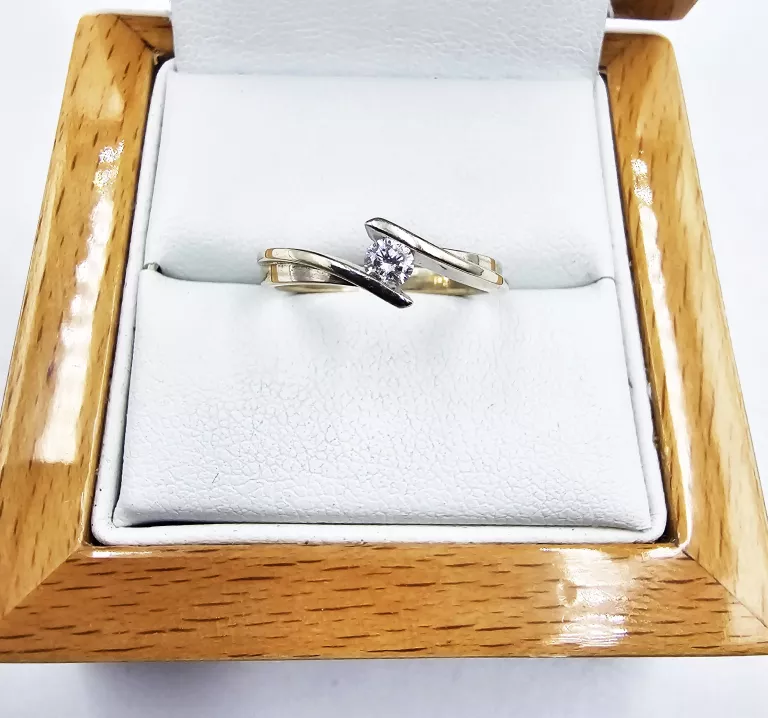 pierscionek-z-bialego-zlota-z-diamentem-247gr-p585-certyfikat-kamien-17088-8388608