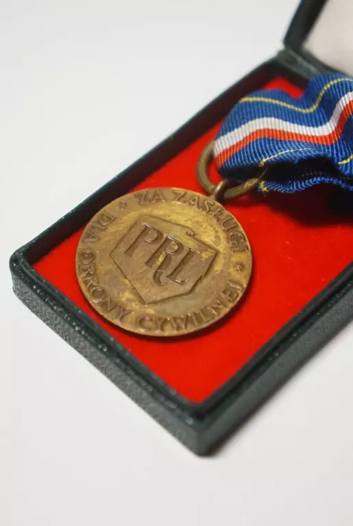 MEDAL ZA ZASŁUGI DLA OBRONY CYWILNEJ