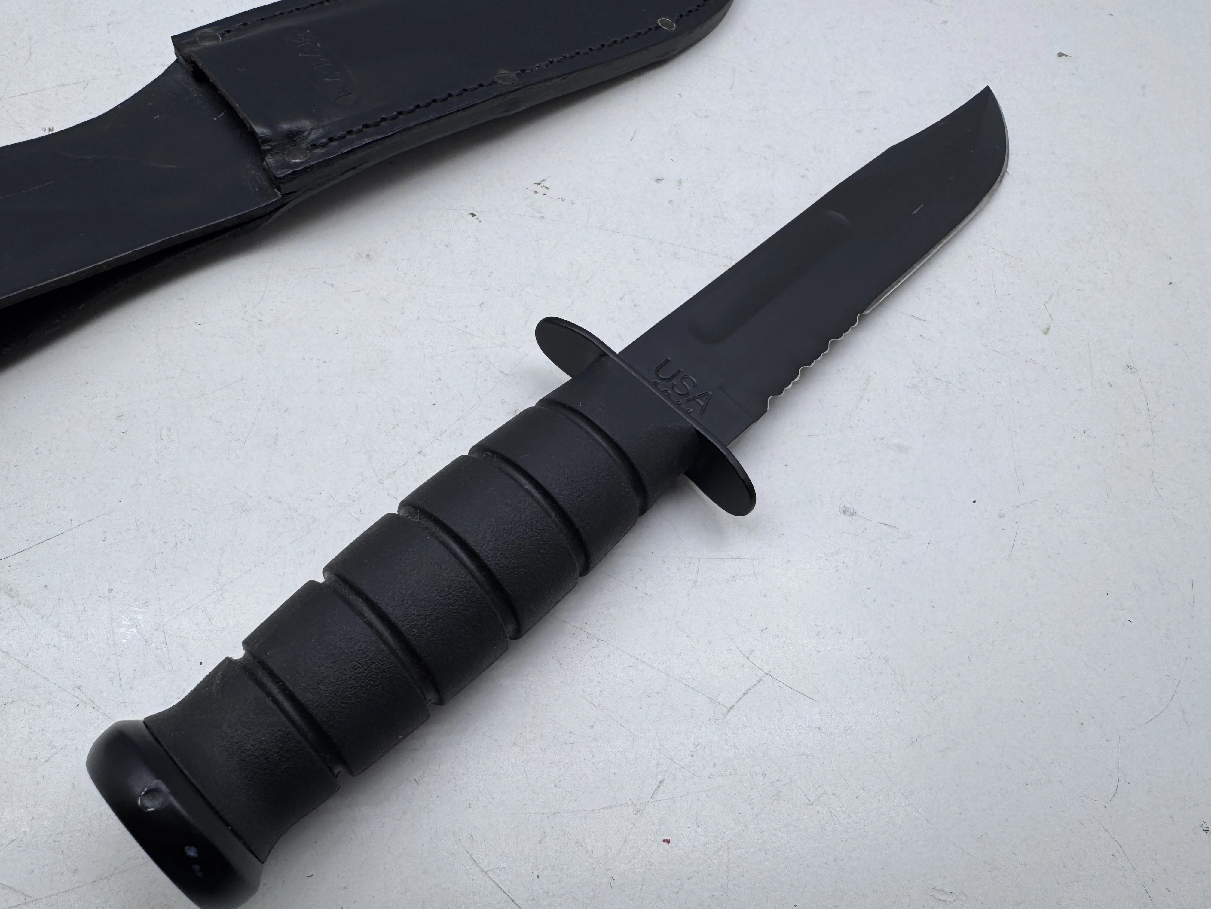 noz-taktyczny-ka-bar-1211-czarny-wojskowy-ean-gtin-617717212116