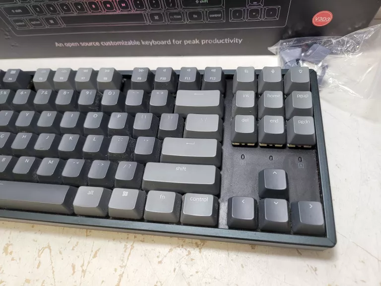 KEYCHRON K8 MECHANICAL KEYBORD