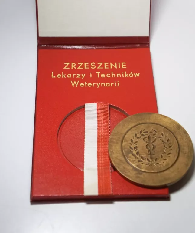 MEDAL ZRZESZENIA LEKARZY I TECHNIKÓW WETERYNARII