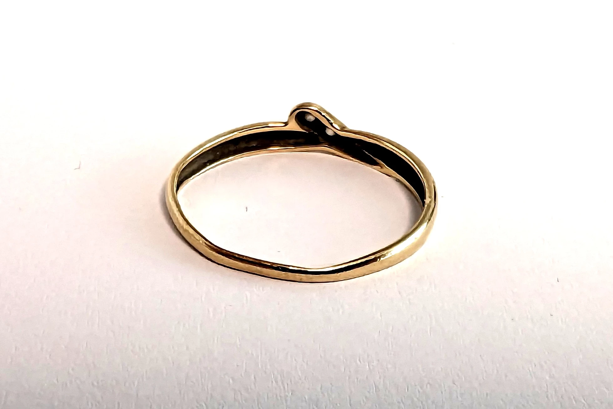 zloty-pierscionek-333-099g-r18-kamienie-221-4