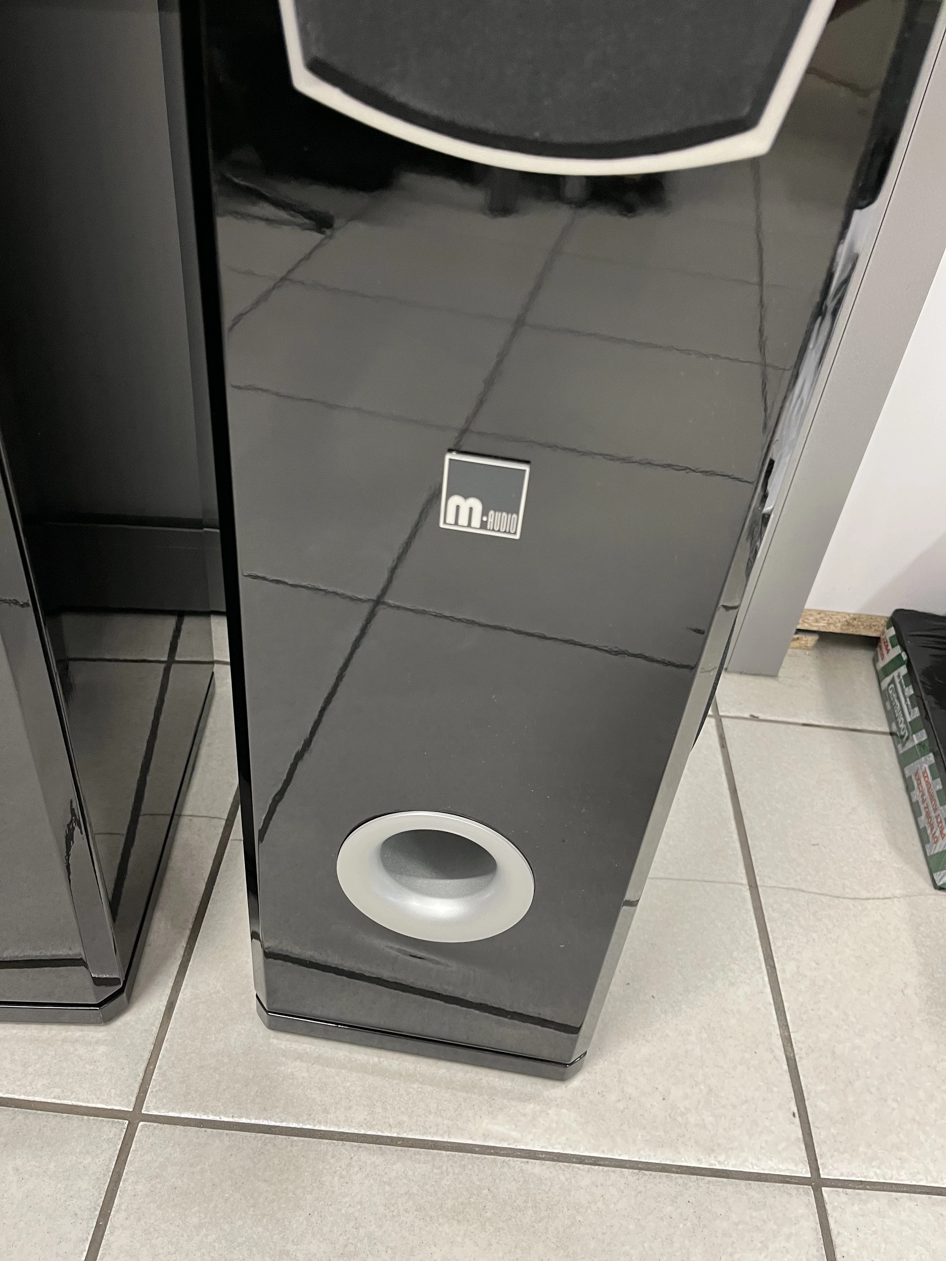 kolumny-podlogowe-m-audio-hts-501-ean-gtin-5904347222321