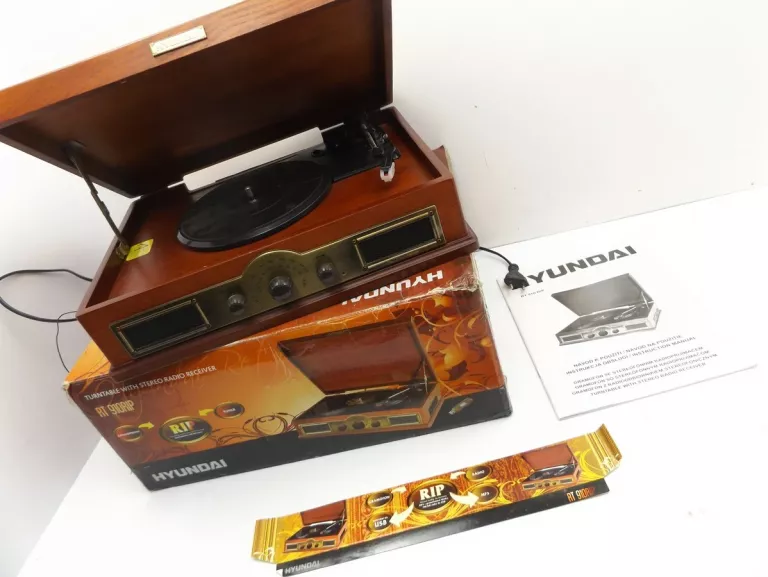 GRAMOFON Z RADIEM I USB HYUNDAI RETRO RT 910 PUD