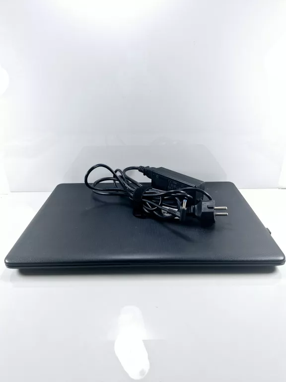 LAPTOP HP 15 I3-5005U I3/W10