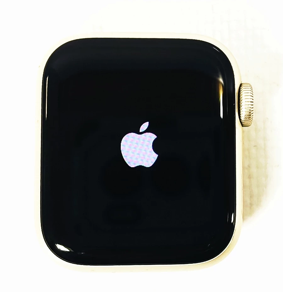 smartwatch-apple-watch-se-gps-40mm-kremowy-opis-ean-gtin-194253156970