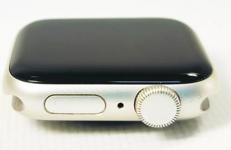 smartwatch-apple-watch-se-gps-40mm-kremowy-opis-model-249460-1222751