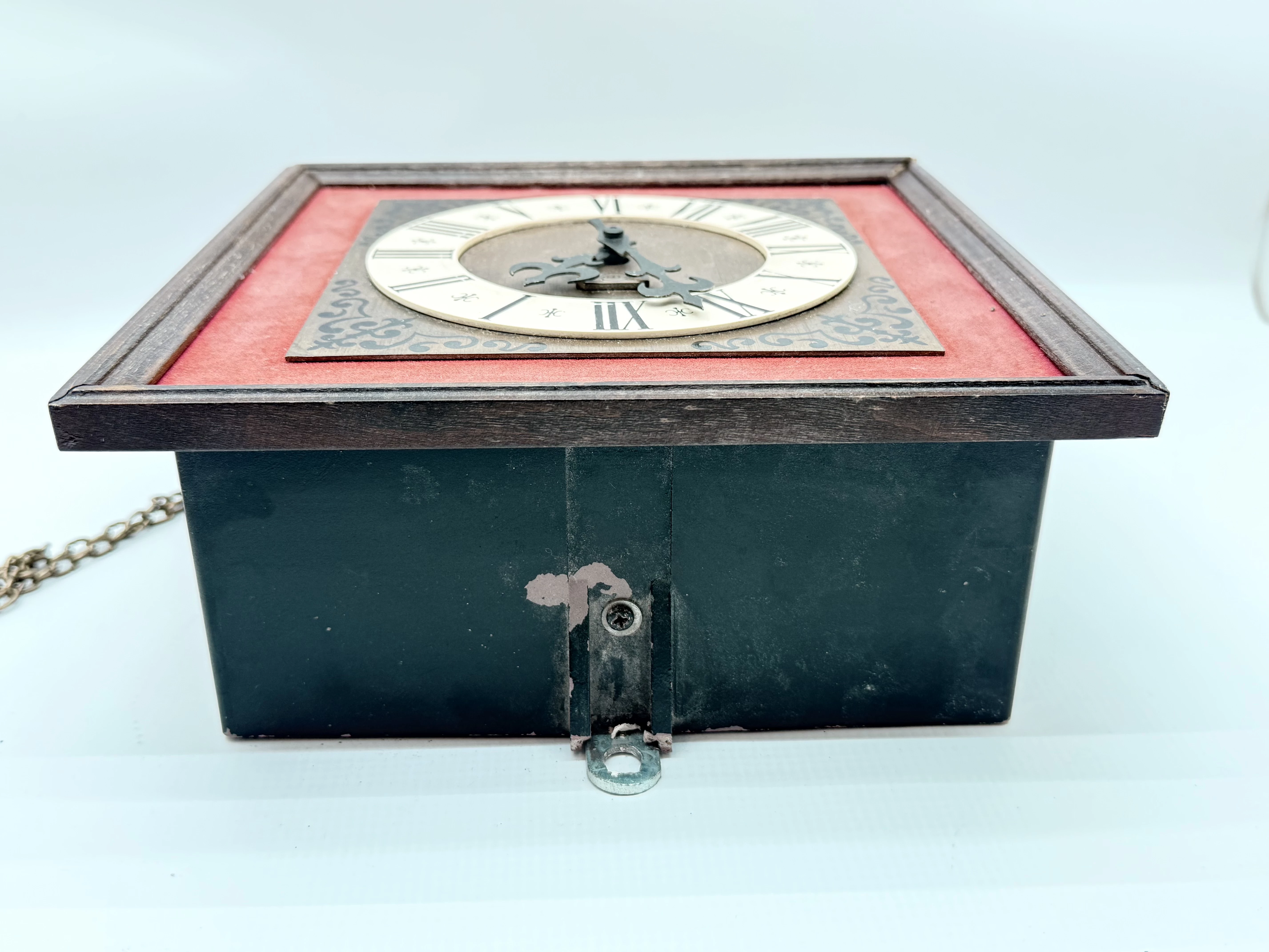 zegar-wiszacy-metron-z-wahadlem-prl-vintage-retro-opis-sikorskiego-40-ketrzyn