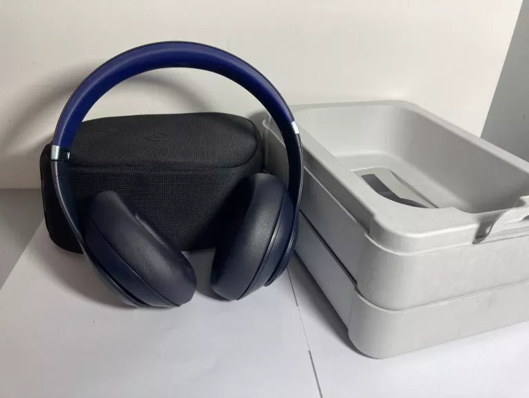 SŁUCHAWKI BEATS STUDIO PRO PUDEŁKO + KABEL