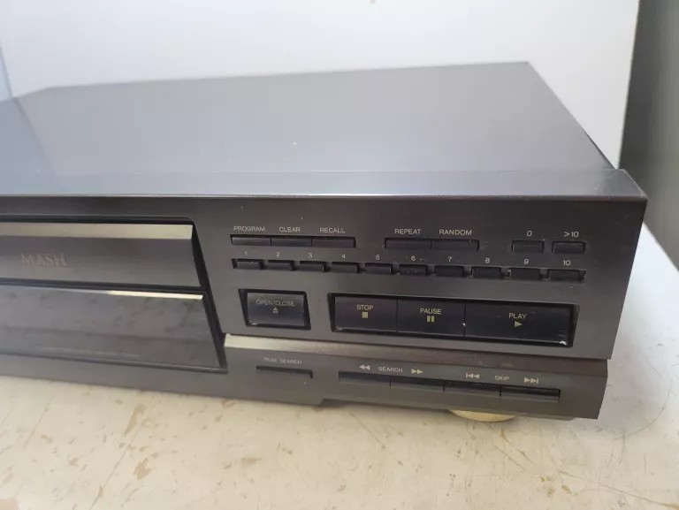 ODTWARZACZ CD TECHNICS SL-PS620A + PILOT