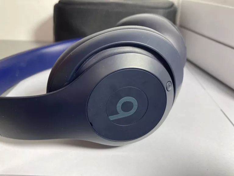 SŁUCHAWKI BEATS STUDIO PRO PUDEŁKO + KABEL