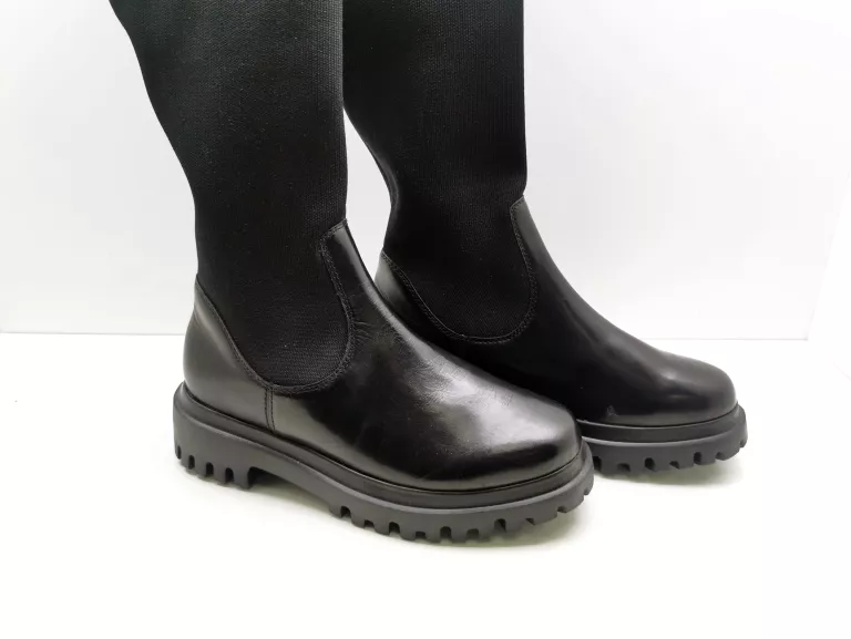BUTY TOMMY 39 MUSZKIETERKI