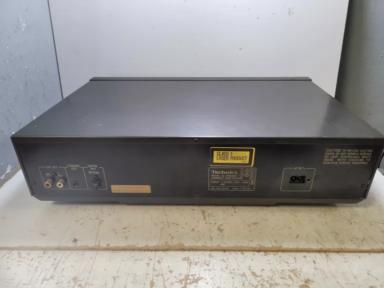ODTWARZACZ CD TECHNICS SL-PS620A + PILOT