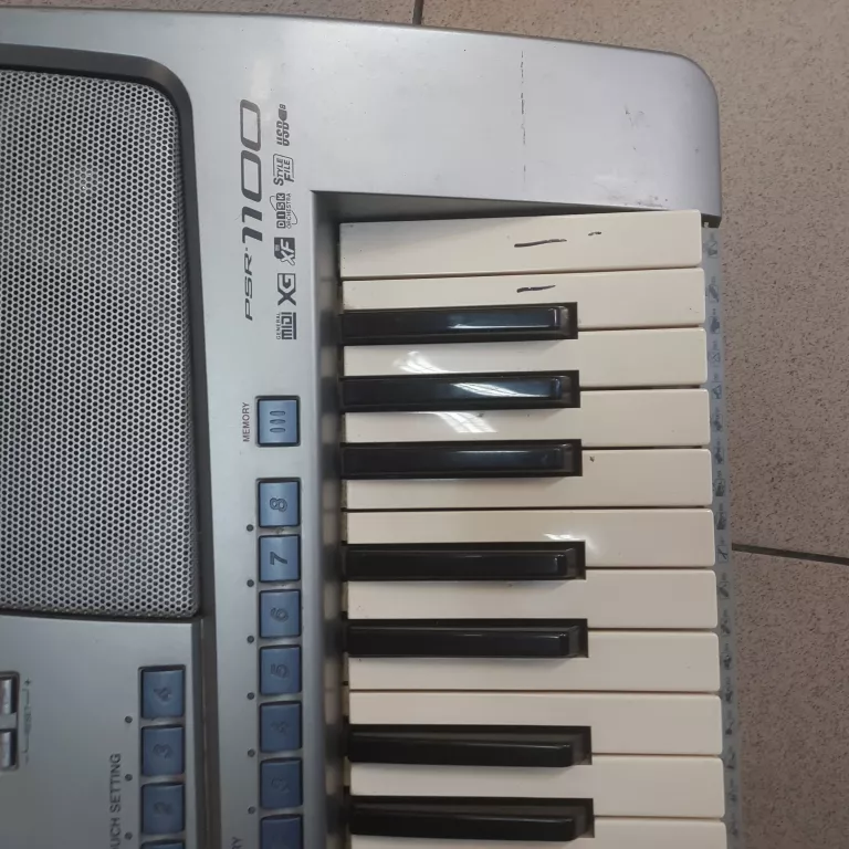 KEYBOARD YAMAHA PSR-1100 + ZASILACZ