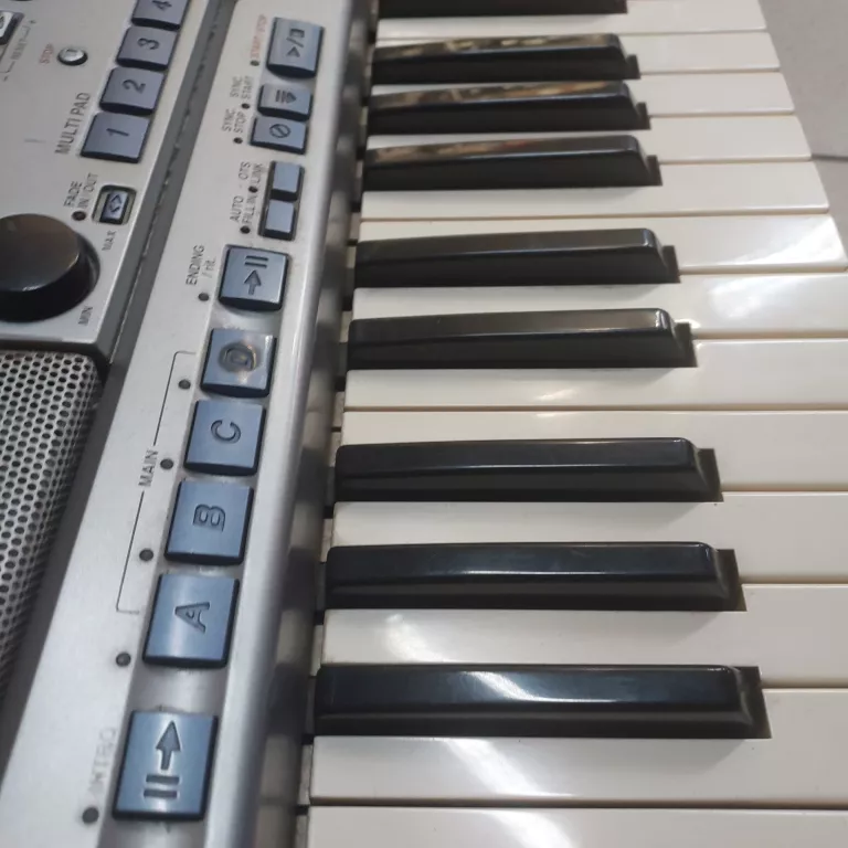 KEYBOARD YAMAHA PSR-1100 + ZASILACZ