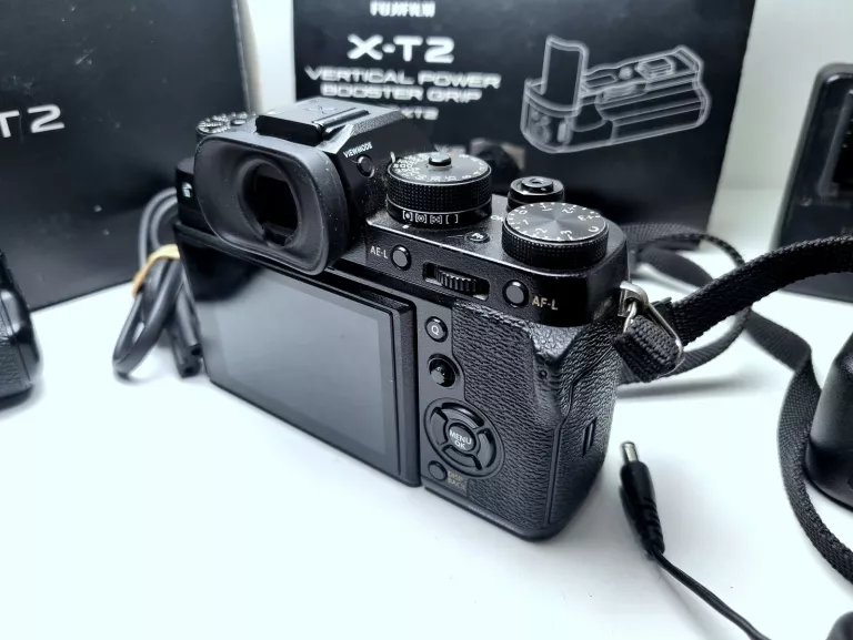 APARAT BEZLUSTERKOWY FUJIFILM X-T2 | BODY | GRIP VPB-XT2