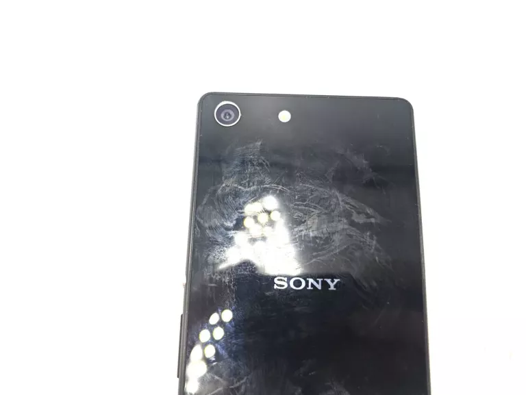 TELEFON SONY XPERIA E5 SOLO