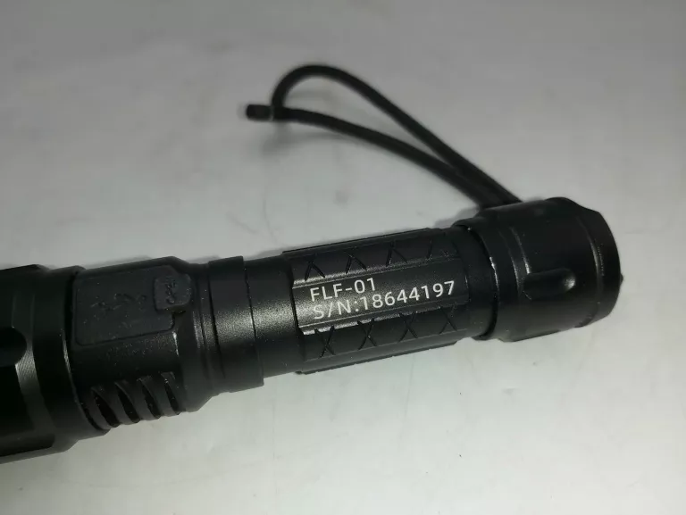 LATARKA TELFORCEONE FOREVER LIGHT LED POWER 2600MAH 700LM IPX4 USB-C