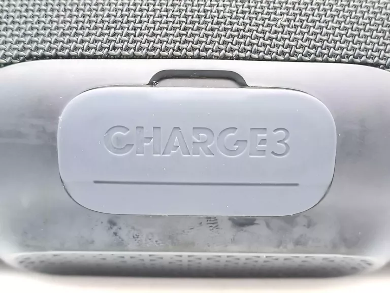 GŁOŚNIK BEZPRZEWODOWY JBL CHARGE 3 CZARNY