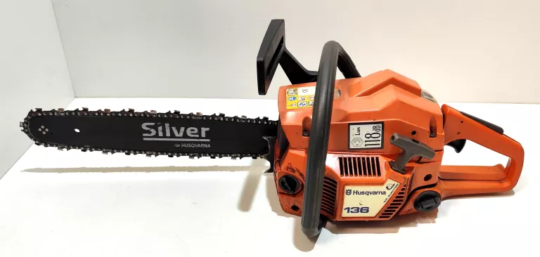 PIŁA SPALINOWA HUSQVARNA 136