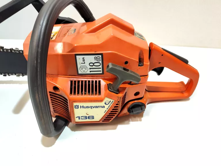 PIŁA SPALINOWA HUSQVARNA 136