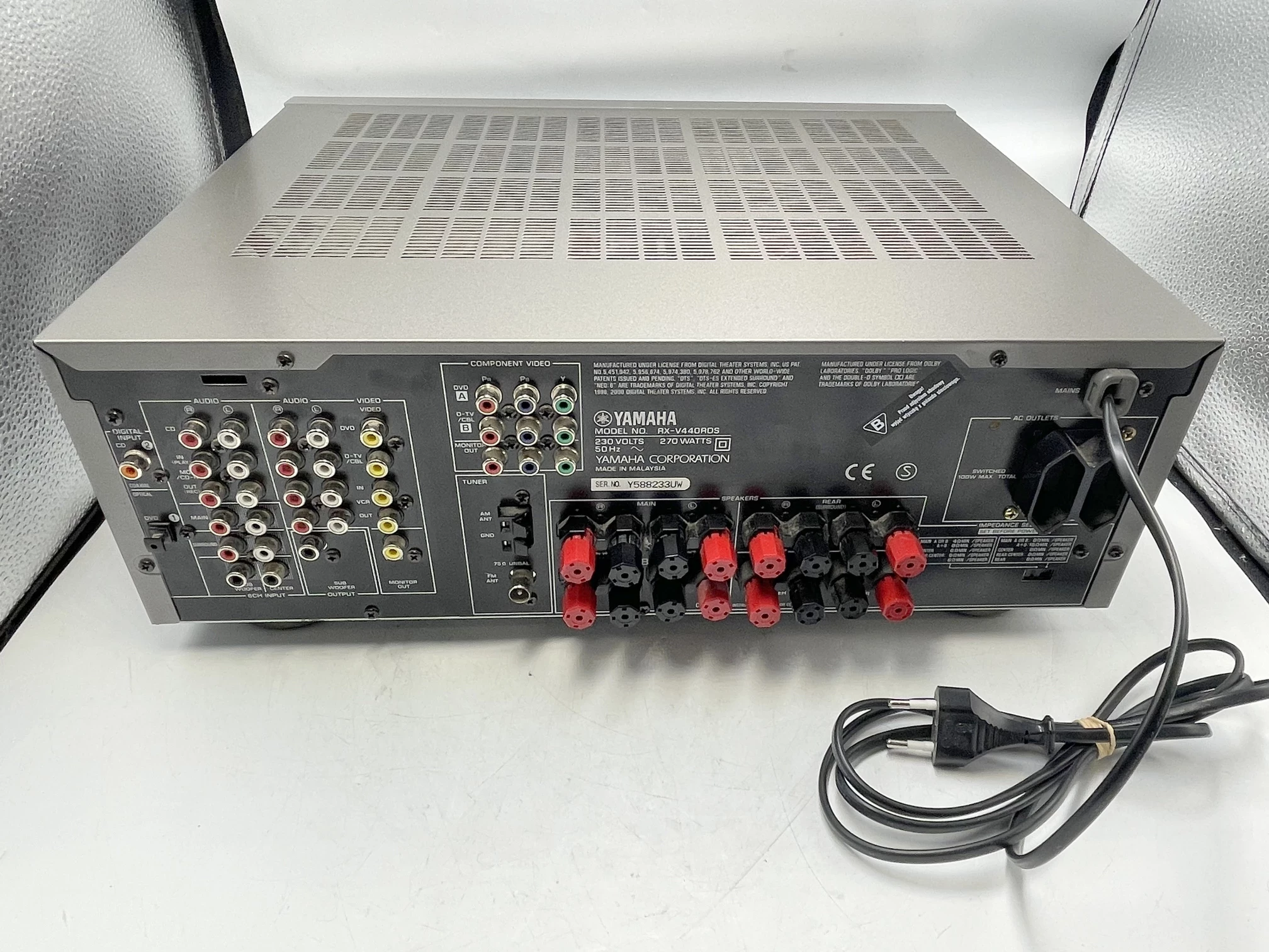 amplituner-yamaha-rx-v440rds-model-rx-v440rds