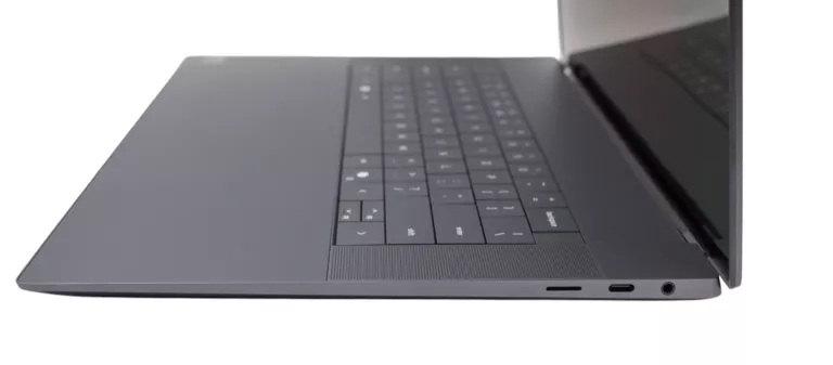 LAPTOP DELL XPS 16 9640 16.3 UHD+ULTRA 7-155H RTX4070 64GB 2TB SSD