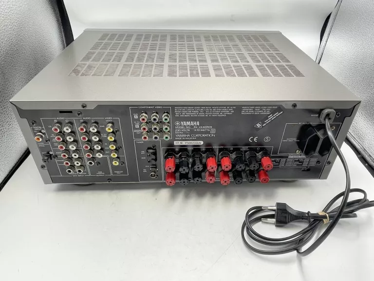 amplituner-yamaha-rx-v440rds-model-rx-v440rds