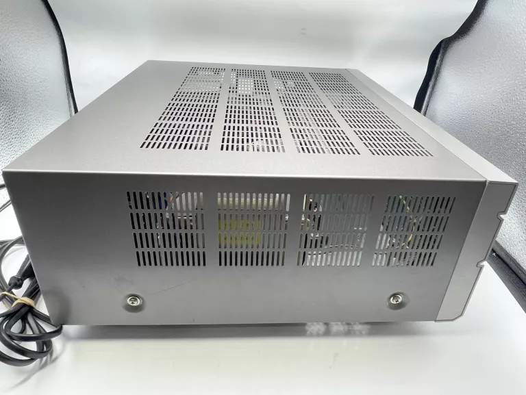 amplituner-yamaha-rx-v440rds-marka-4008-22