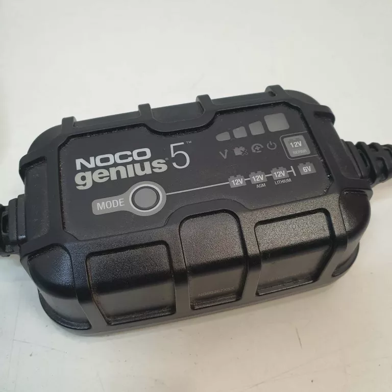 INTELIGENTNY PROSTOWNIK NOCO GENIUS 5 /  6V 12V 5A