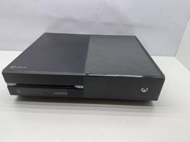 KONSOLA MICROSOFT XBOX ONE CLASSIC 1540 500GB ZESTAW