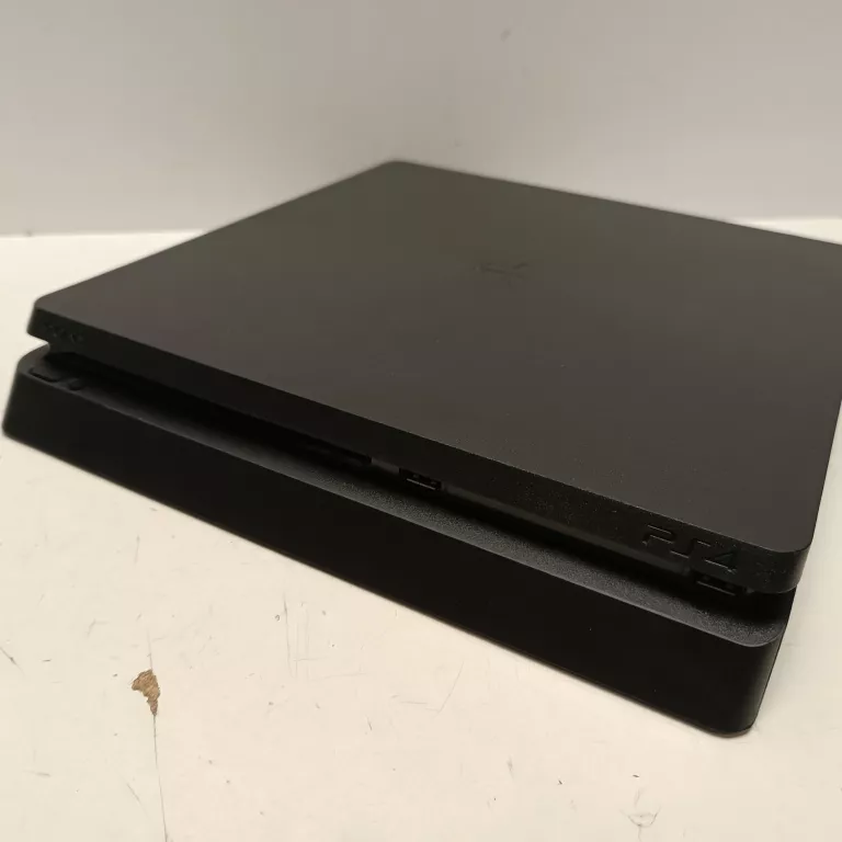 KONSOLA SONY PLAYSTATION 4 CUH-2016B SLIM 500GB