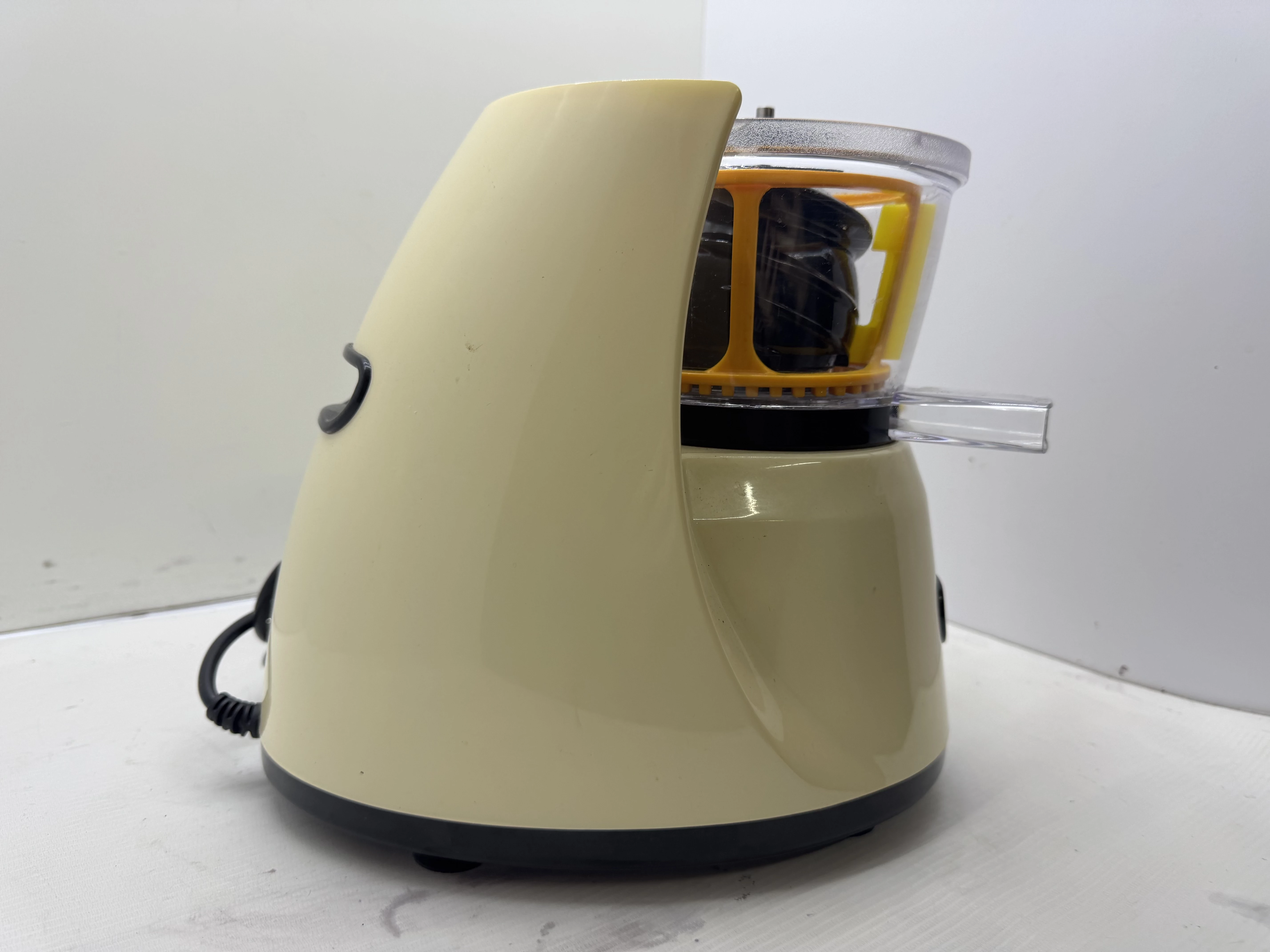 sokowirowka-klarstein-wolnobrotowa-150w-zalaczone-wyposazenie-203573-256