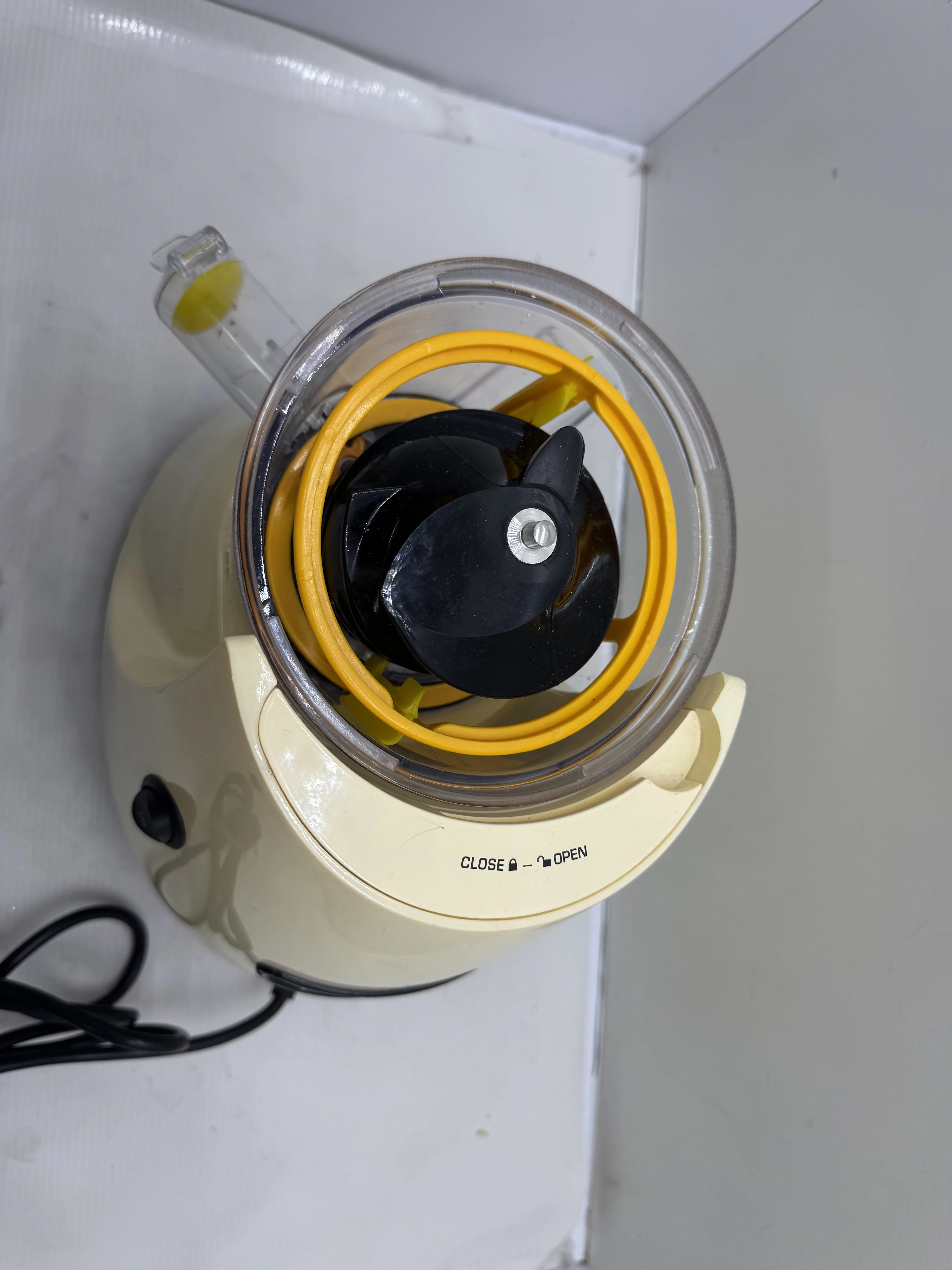 sokowirowka-klarstein-wolnobrotowa-150w-moc-15000