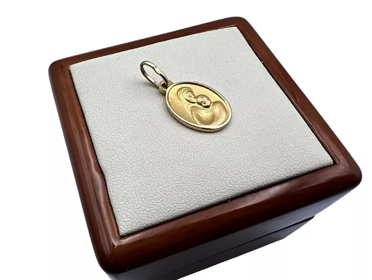 zlota-zawieszka-matka-boska-w-195g-pr-585-stan-11323-2