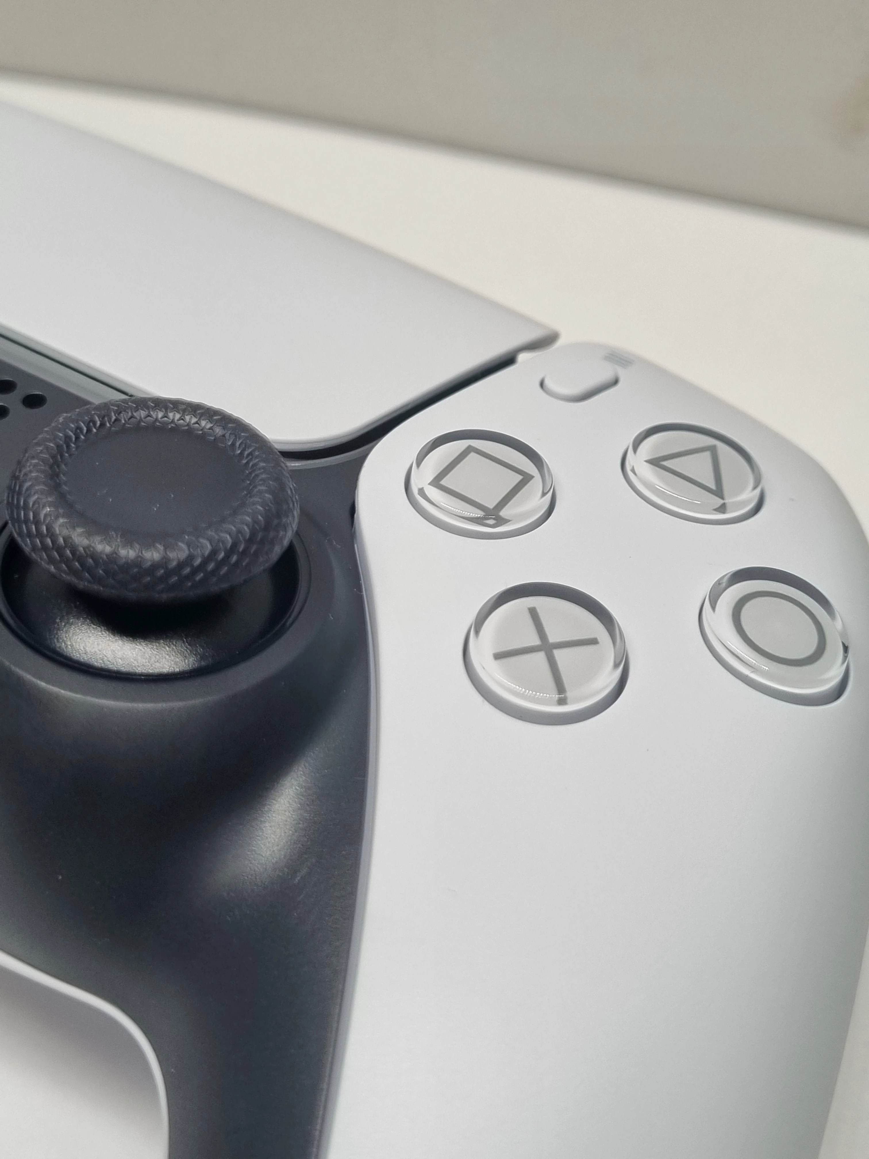 pad-bezprzewodowy-dualsense-sony-playstation-5-waga-produktu-z-opakowaniem-jednostkowym-0430