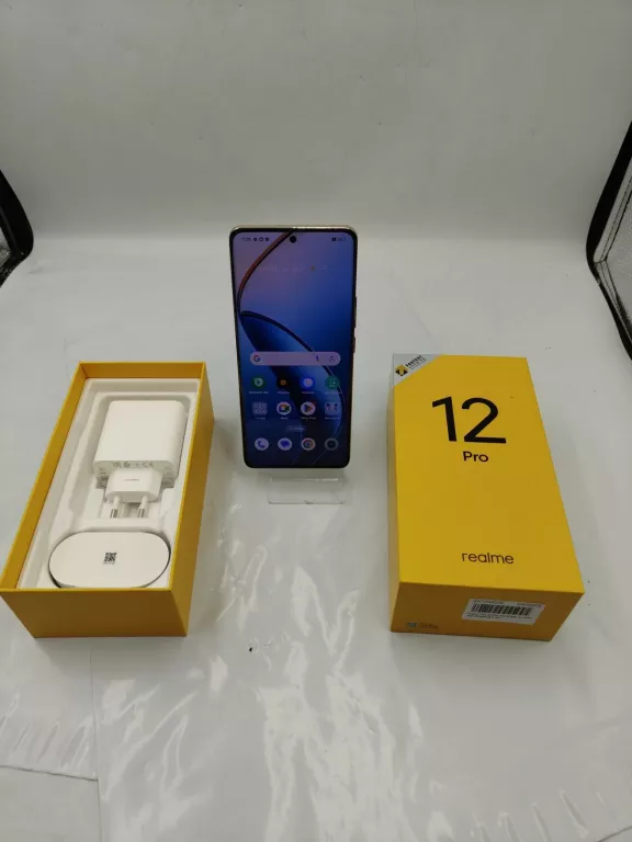 TELEFON REALME 12 PRO 5G 12/256GB KOMPLET