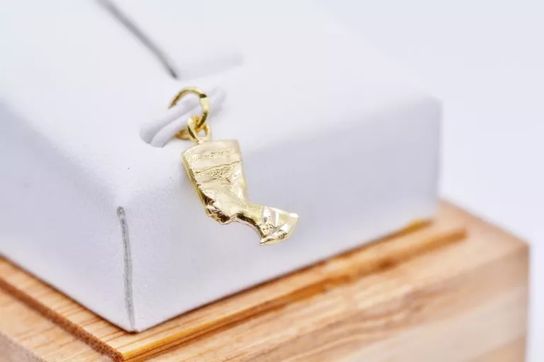 PIĘKNA ZŁOTA ZAWIESZKA NEFRETETE NEFERTITI PRÓBA 585 EGIPSKA