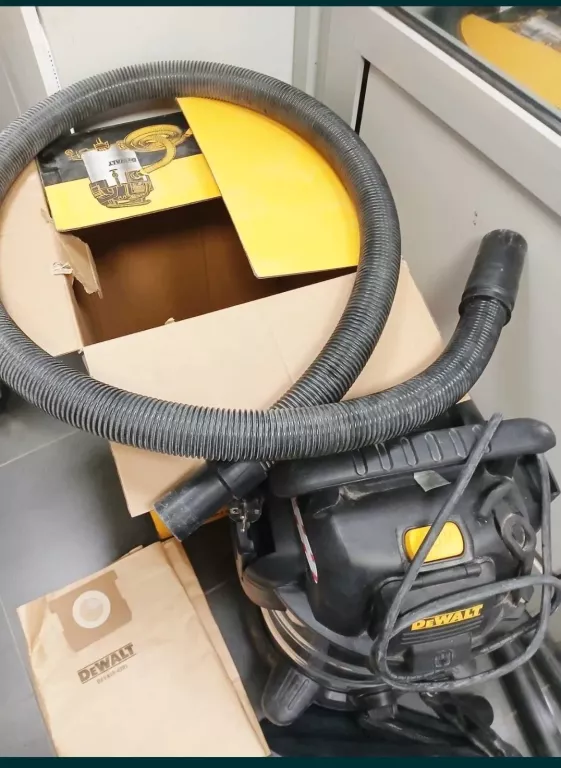 ODKURZACZ PRZEMYSŁOWY DEWALT DXV30SAPTA 30L 1050 W