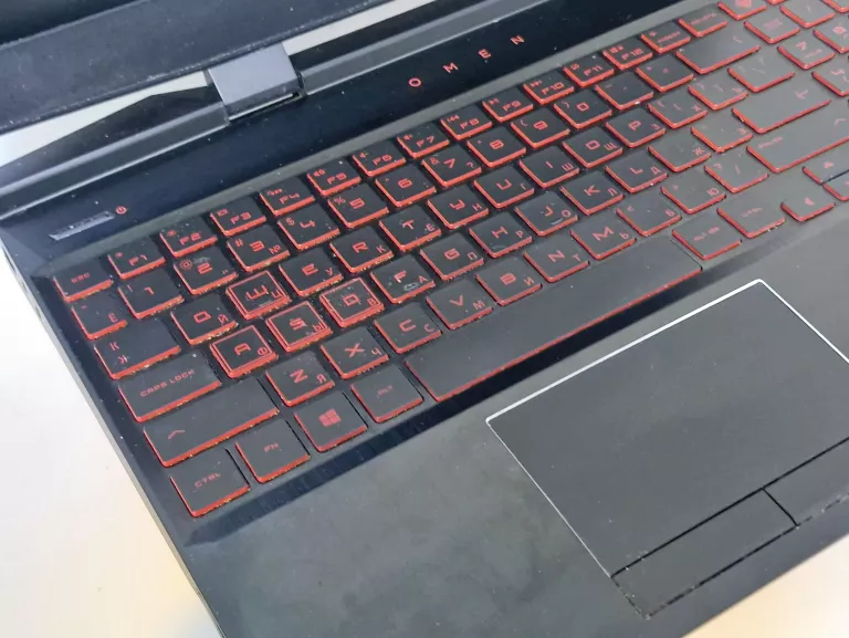 LAPTOP HP OMEN GTX1050/INTEL CORE I5-8300H/8GB RAM/HDD 1TB/WIN 10 HOME