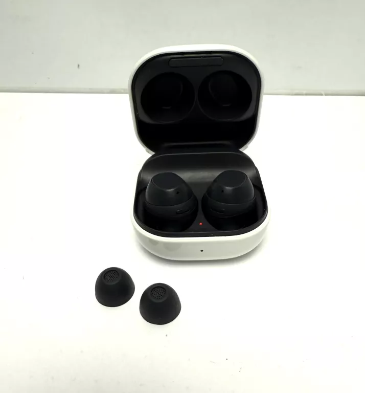 SŁUCHAWKI SAMSUNG GALAXY BUDS FE/ DOATKOWE GUMKI