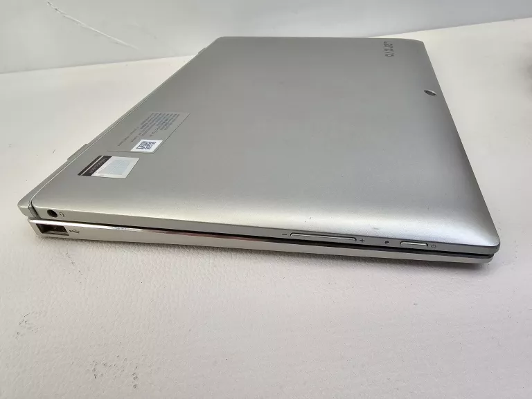 LAPTOP LENOVO 80XF